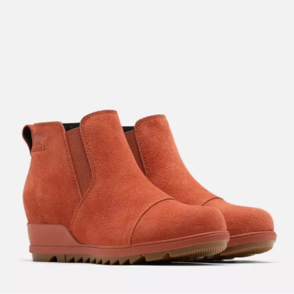 **NEW** Sorel EVIE™ PULL-ON SUEDE BOOTIE Women’s size 6
